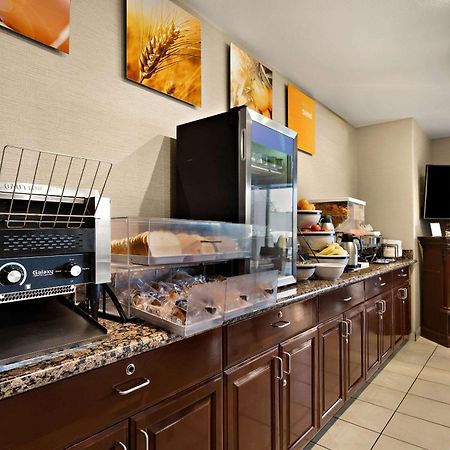 Comfort Inn & Suites Airport Convention Center Reno Esterno foto