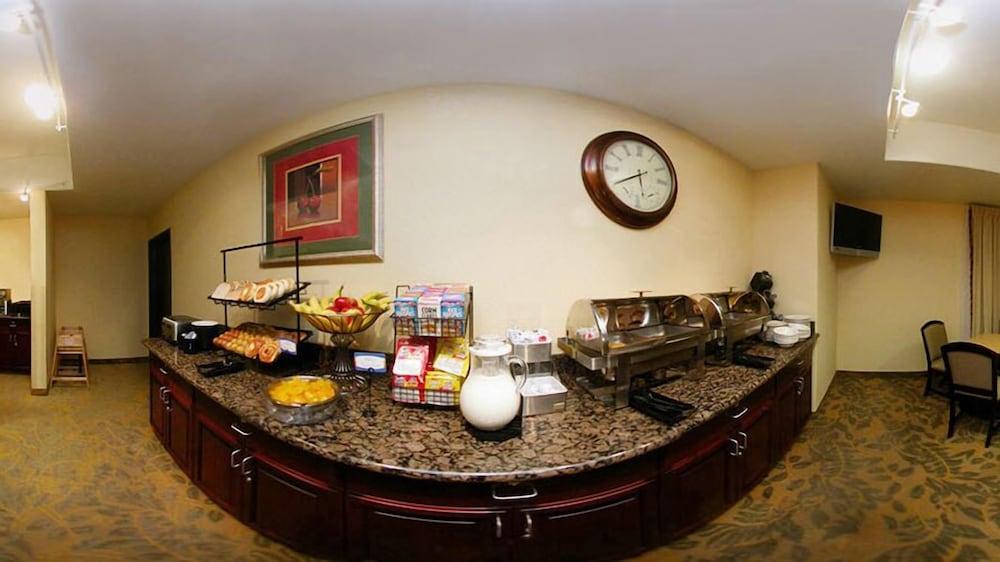 Comfort Inn & Suites Airport Convention Center Reno Esterno foto