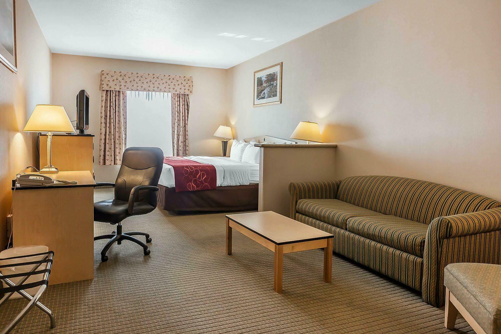 Comfort Inn & Suites Airport Convention Center Reno Esterno foto